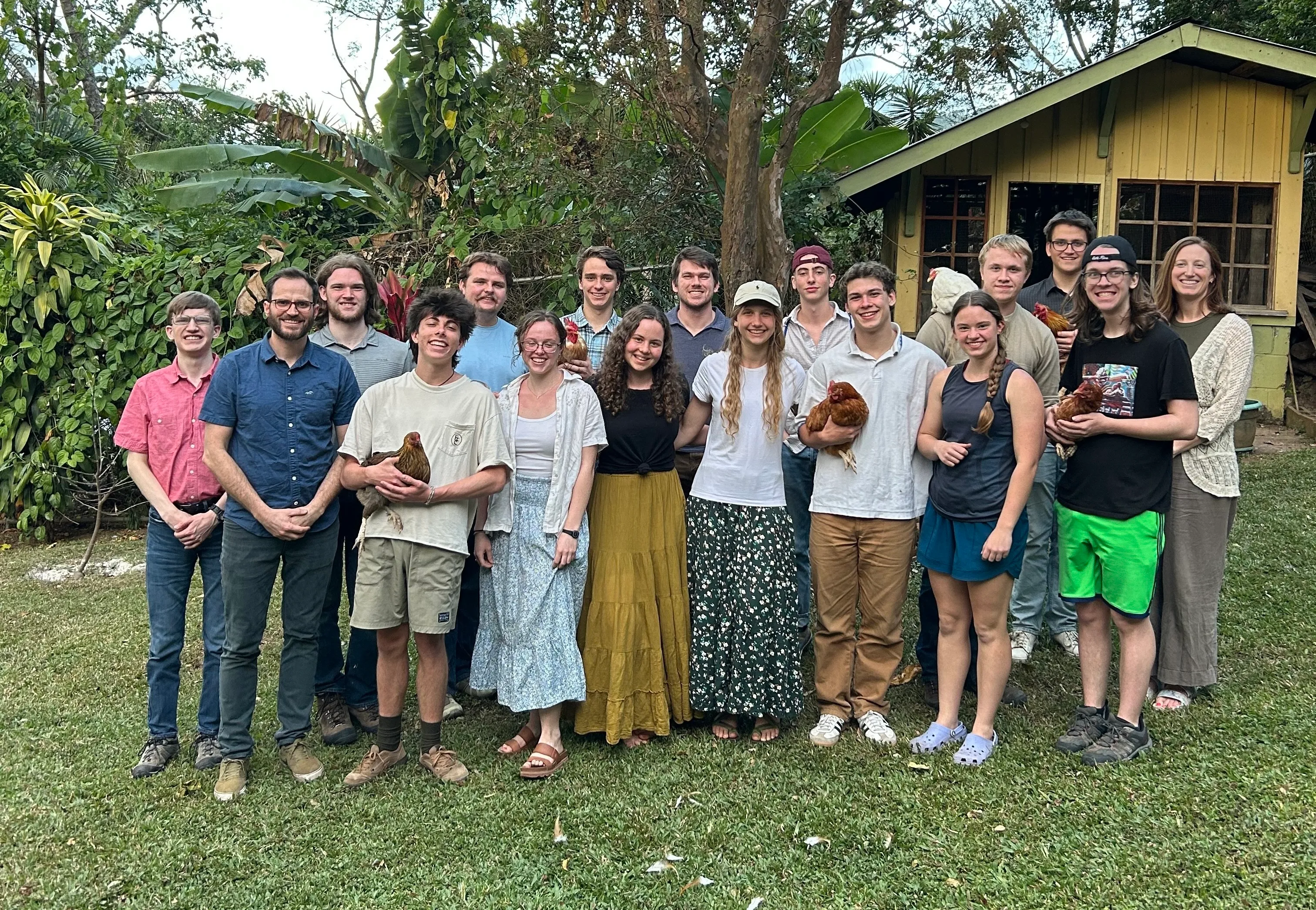 Group of Gap Year students in Costa Rica