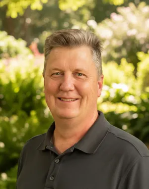 Dave Pederson Headshot