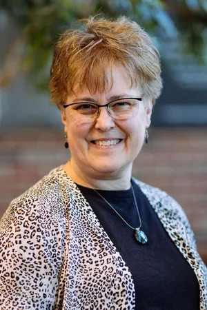 Kelley Robbins Headshot