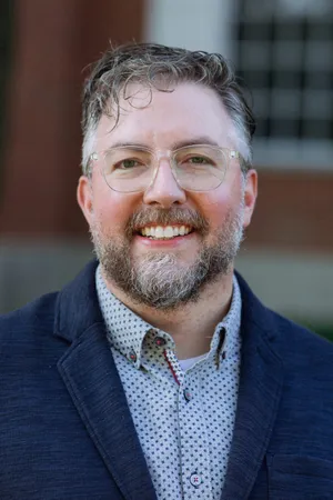 Taylor Worley Headshot