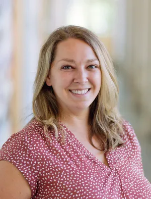 Katy Foltz Headshot