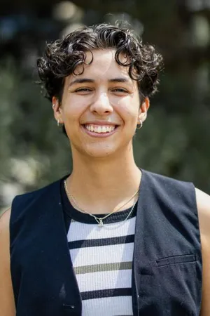  Headshot