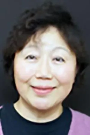 Cheryl Lim, M.M., B.A. Headshot