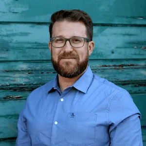 Dr. Dan Davidson Headshot