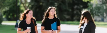 Prospective student and parent doing a campus tour