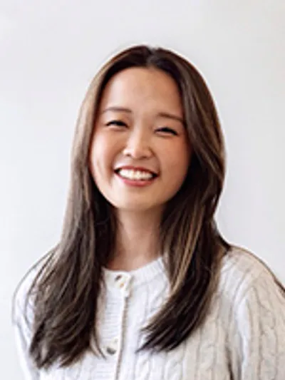 Grace Lee headshot