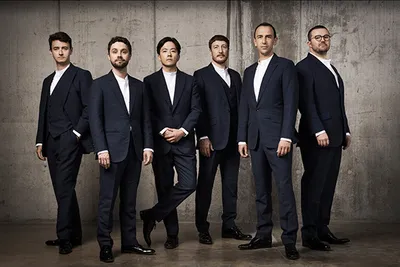 A group of men singers