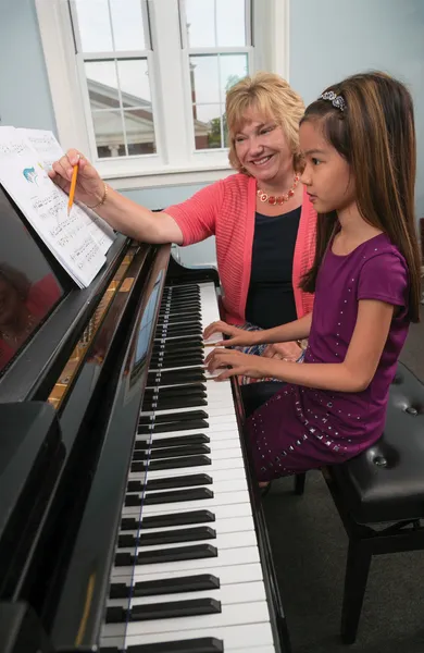 prep piano female student