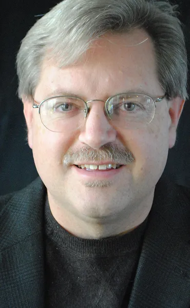 Jonathan Saylor Headshot