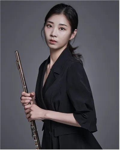 Sulina Baek, Flute