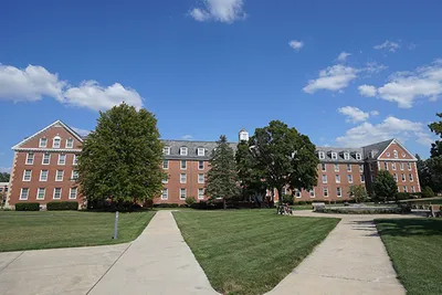 Evans/McManis Hall outside