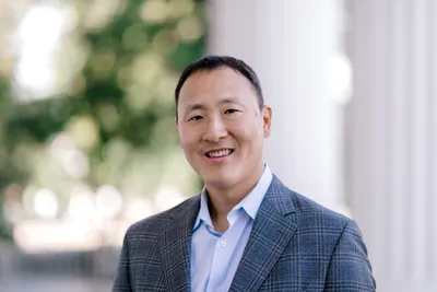 Gregory Lee