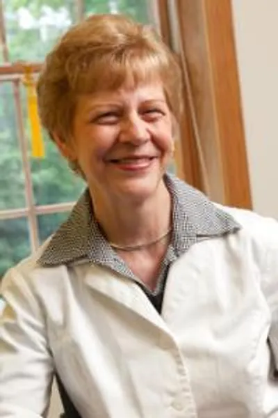 Cheri Pierson Faculty Headshot