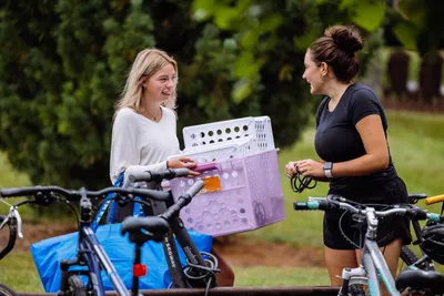 Student with crates at Passage Move In