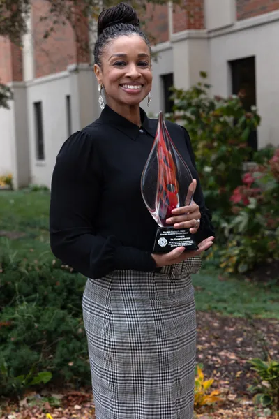 crystal-cartwright-with-award