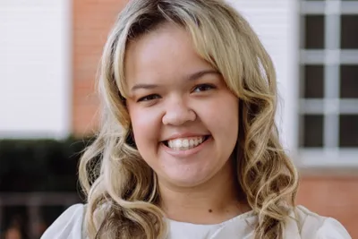 Samantha Martin Headshot