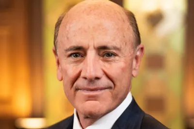 Dr. Carlos Campo headshot