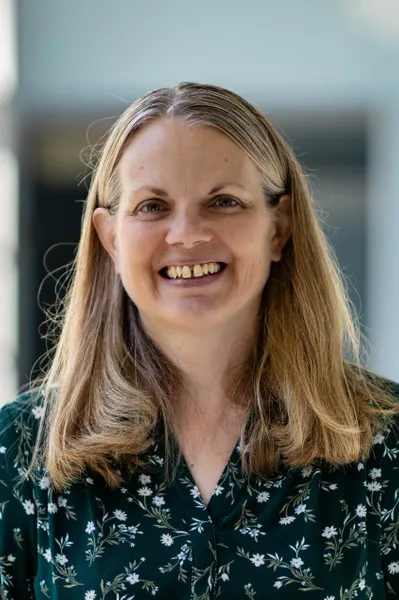 Emily Puntuzs headshot