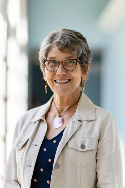 Kathy Cathey headshot