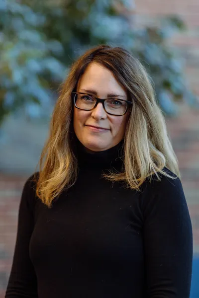 Caroline Jones