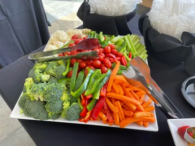 Bon Apetit Plate of Veggies