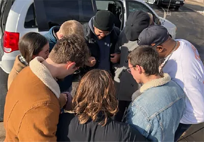 praying-students-for-prayer-page