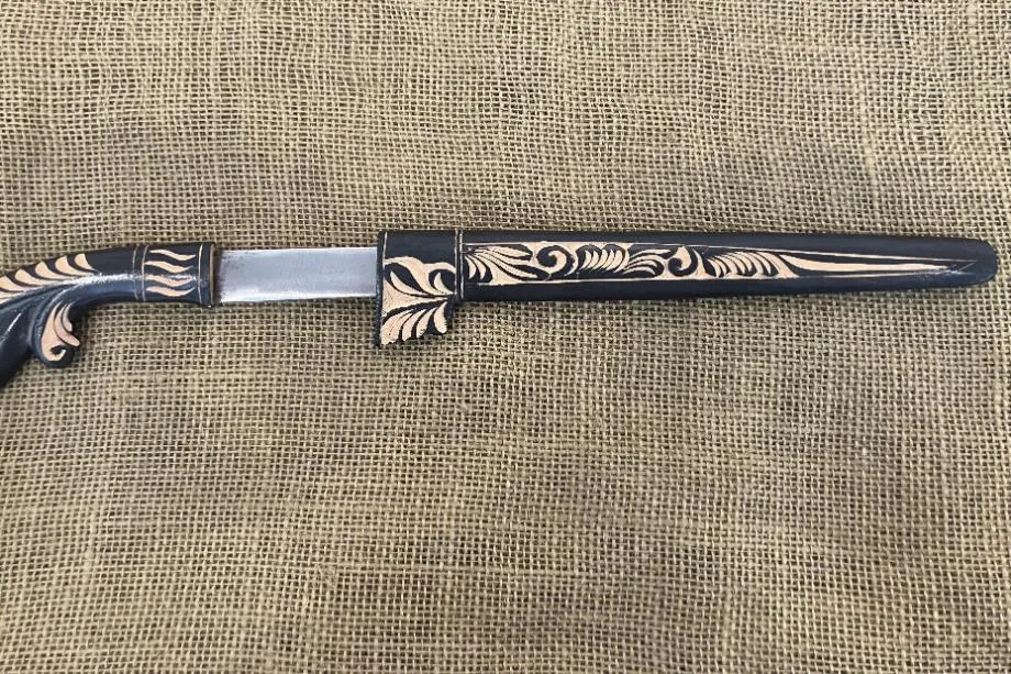 920x613 Knife