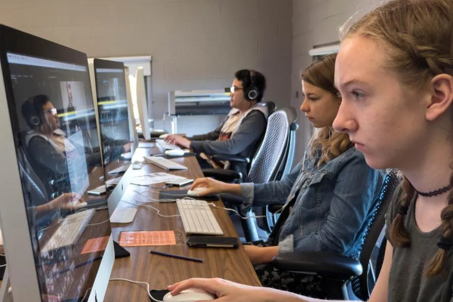 students in computer lab