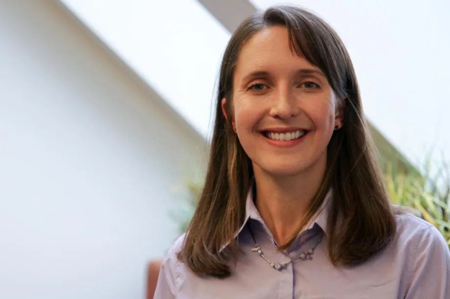  Dr. Amy Peeler 