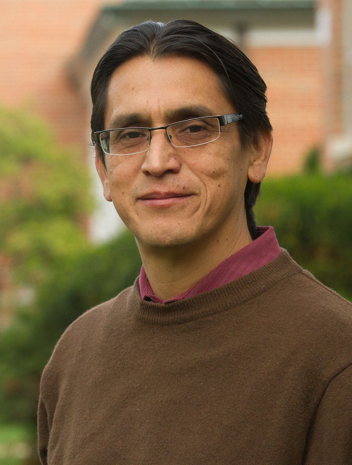 Nestor Quiroa Faculty Headshot