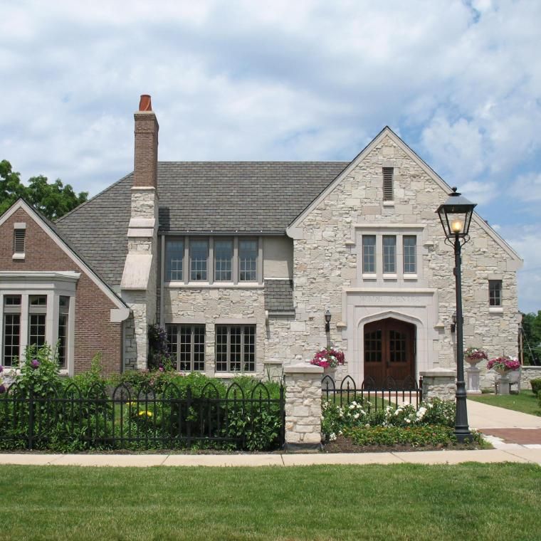 Wade Center with lawn in front