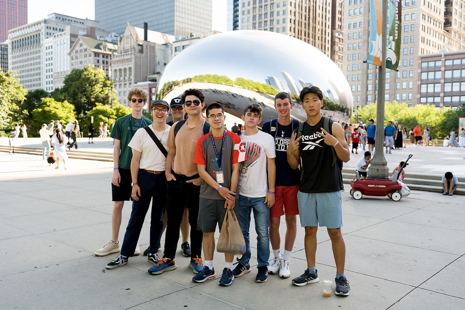 Wheaton College Summer Institute students at Cloudgate (aka The Bean) in Chicago